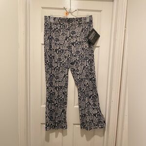 🌷IMAN Blue and White Patterned Pants